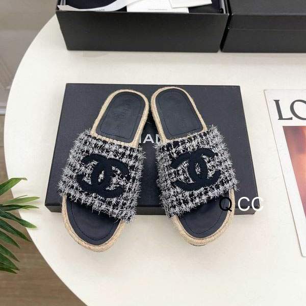 Picture of Chanel Slippers _SKUChanelsz35-40JX03433183